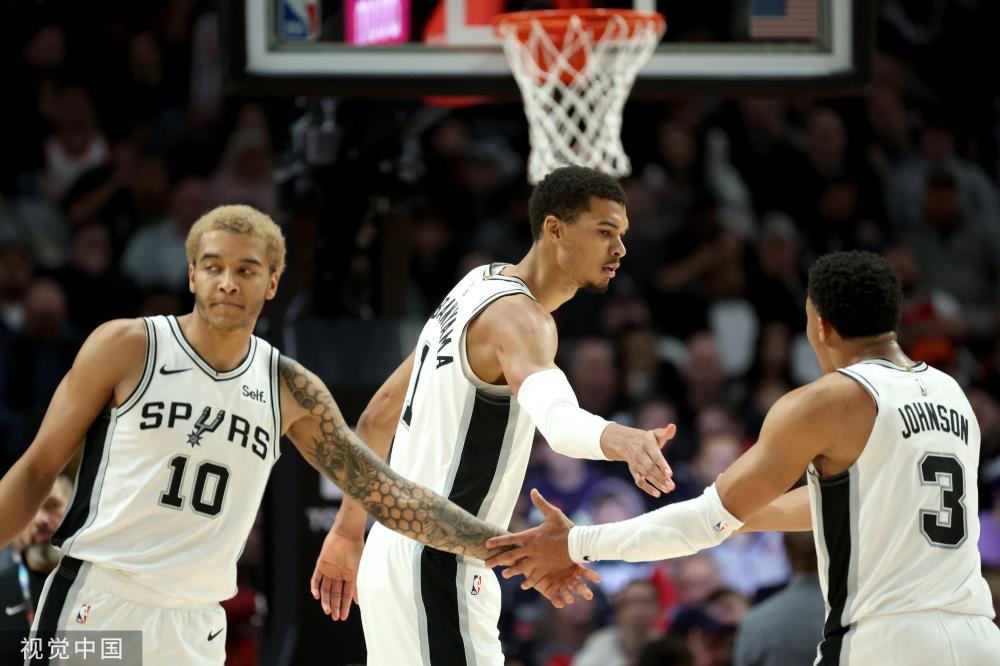 但也敲响了 但也敲响了